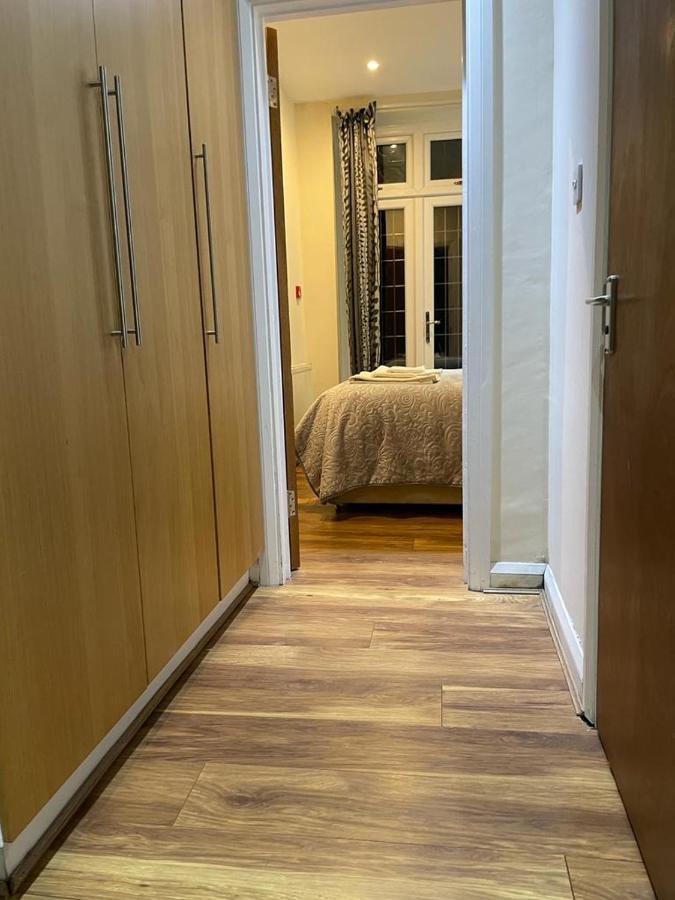 Anazing 2 - North East - Chingford * London