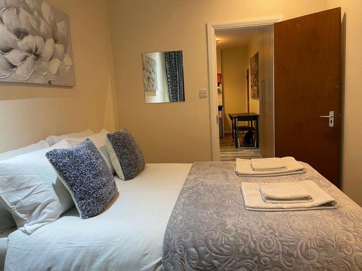 Anazing 2 - North East - Chingford London