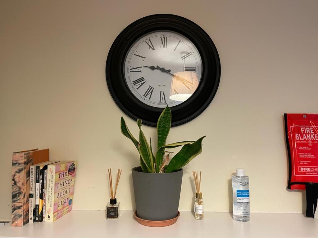 Anazing 2 - North East - Chingford Apartment London